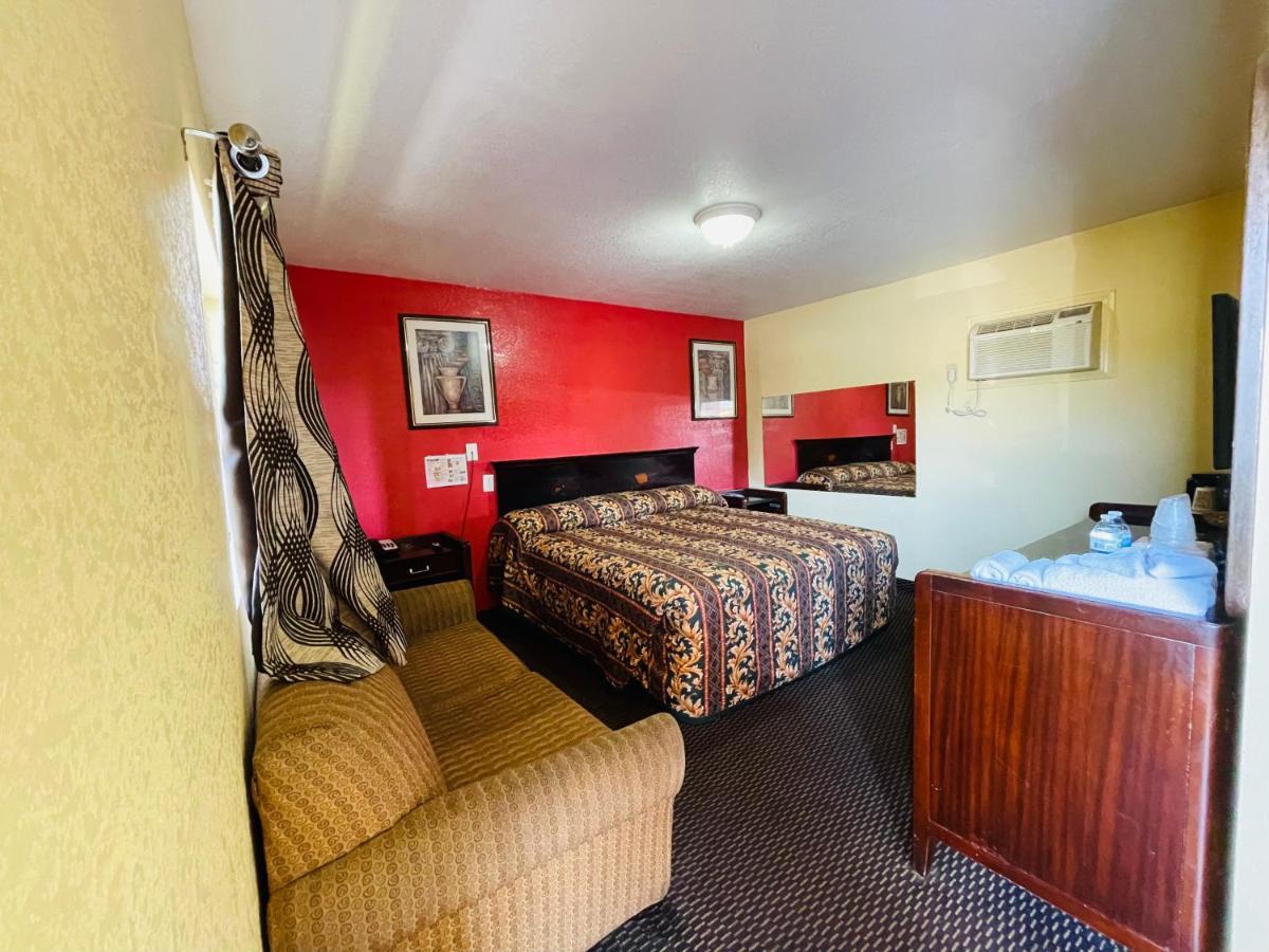 Royal Palms Motel & Rv Park นิวออร์ลีนส์ ภายนอก รูปภาพ